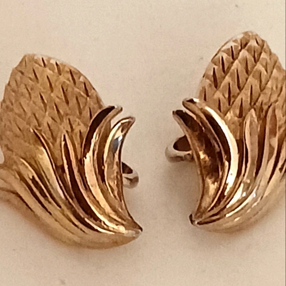 Vintage Crown Trifari Alfred Philippe Rush Series Pinecone Gold-tone Earrings - Picture 4 of 5